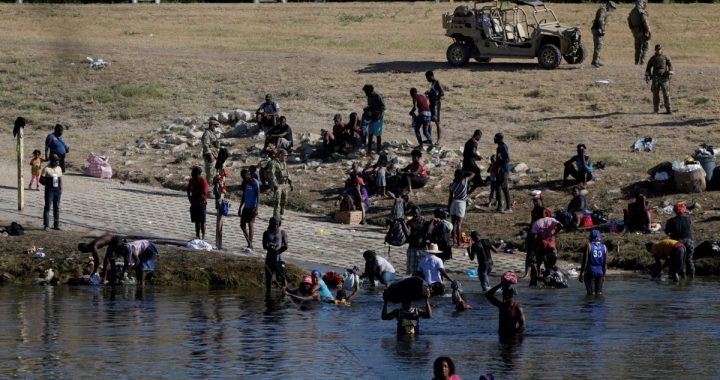 Mexico reports people-smuggling surge amid jump in migration